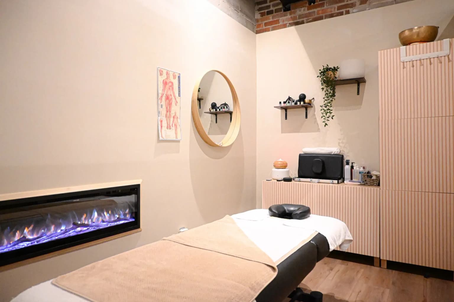 Logic Performance registered massage therapy room